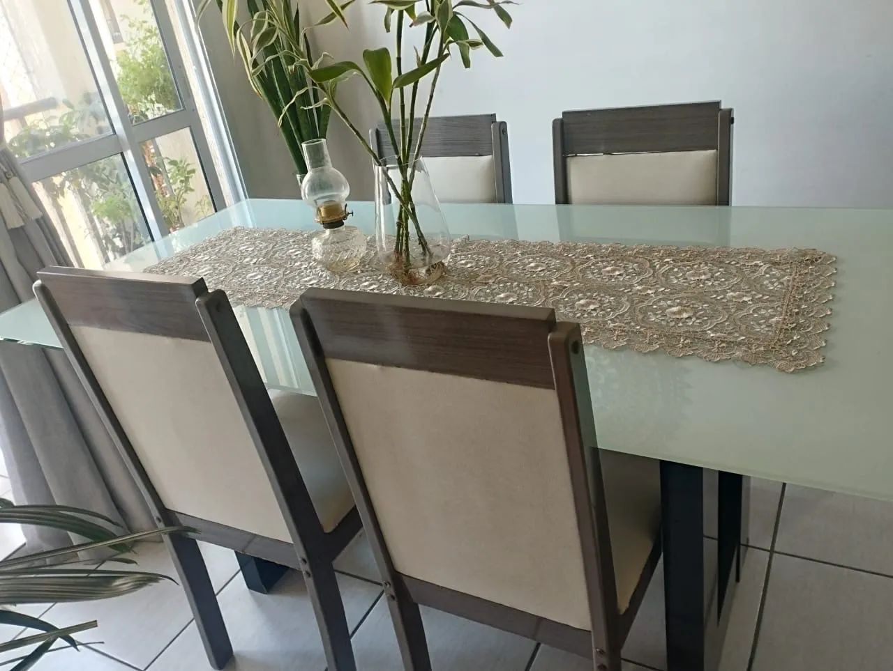 Conjunto mesa e cadeiras  - Foto 4