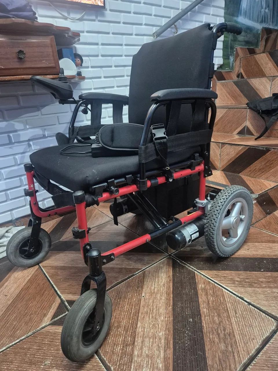 Cadeira motorizada ortobras E5 (nova)
