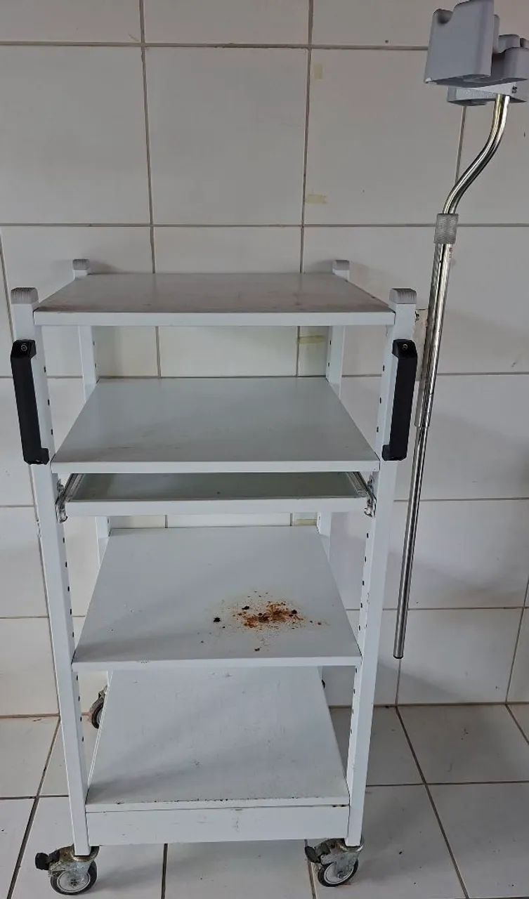 Estante Móvel Endoscopia