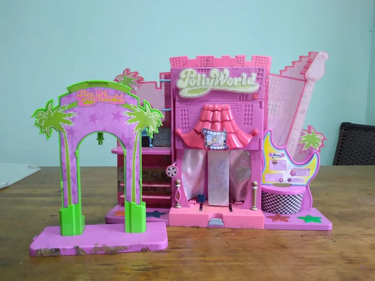 CASA POLLY WORDL