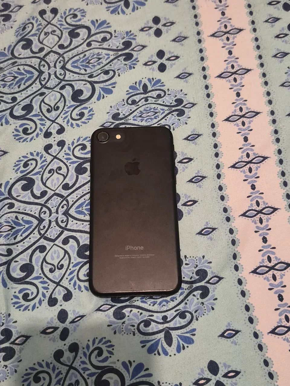 Iphone 7 preto + carregador - Foto 2