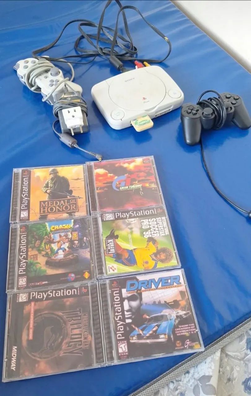 PlayStation 1 com 2 controles e memori card - Foto 3