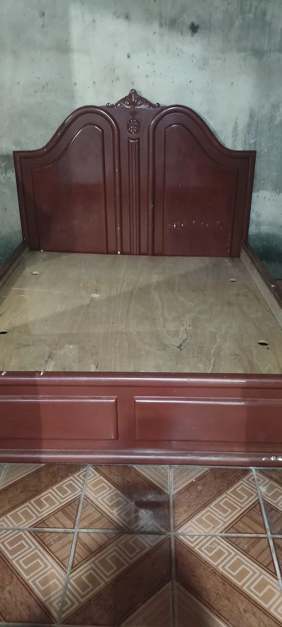 Cama de Casal de Madeira Mogno + Colchão - Foto 2