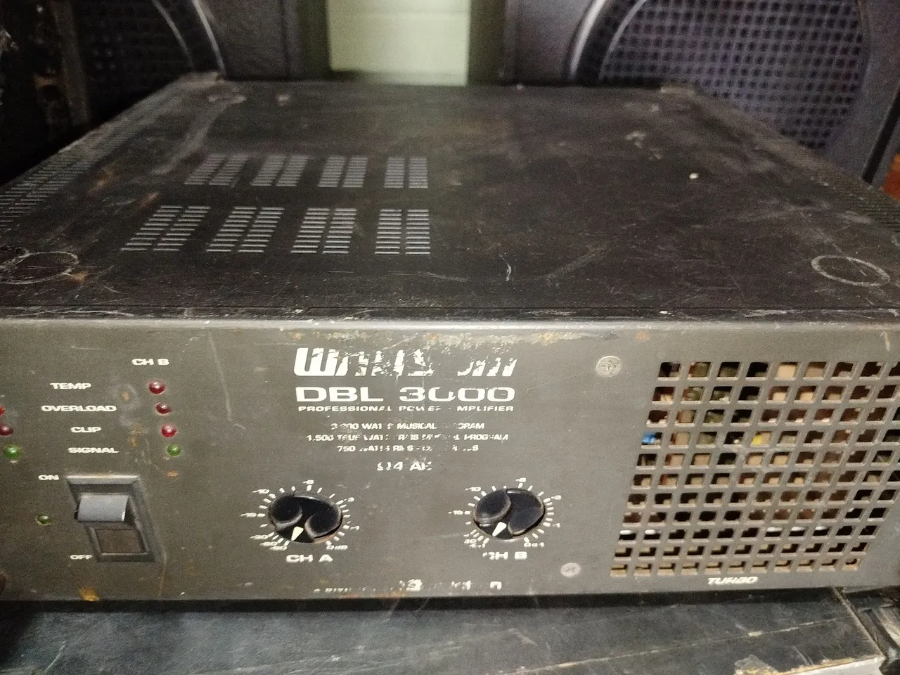 Amplificador para contrabaixo Master BX-100 - Equipamentos e