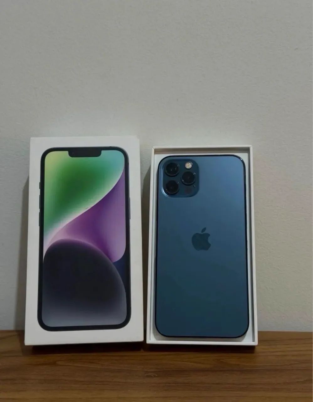 iPhone 14