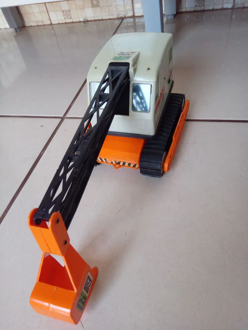 Trator Escavadeira Elka Ótimo estado... - Foto 3