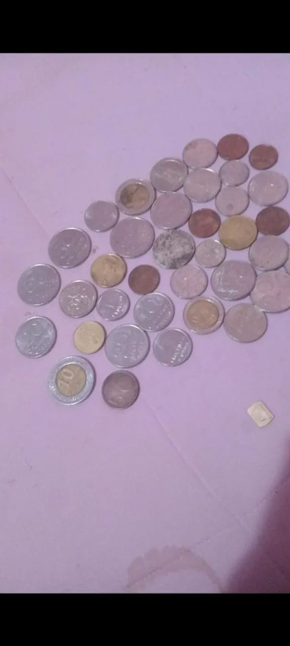 Moedas antigas e estrangeiras ,para colecionador