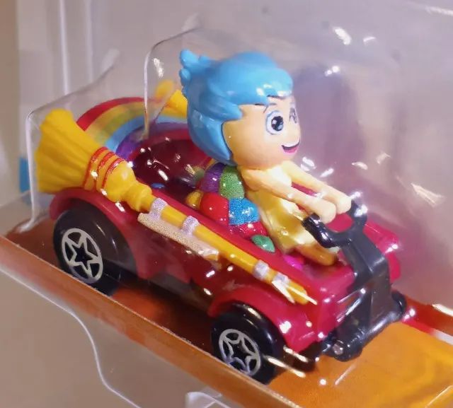Hot Wheels Racer Verse Alegria Divertidamente - Foto 6