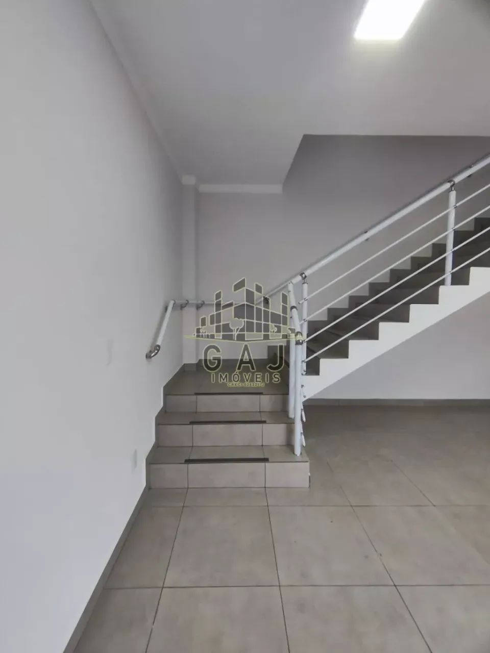 Salão industrial c/ 860m² em condomínio - Cintec - SBO/SP - Foto 5