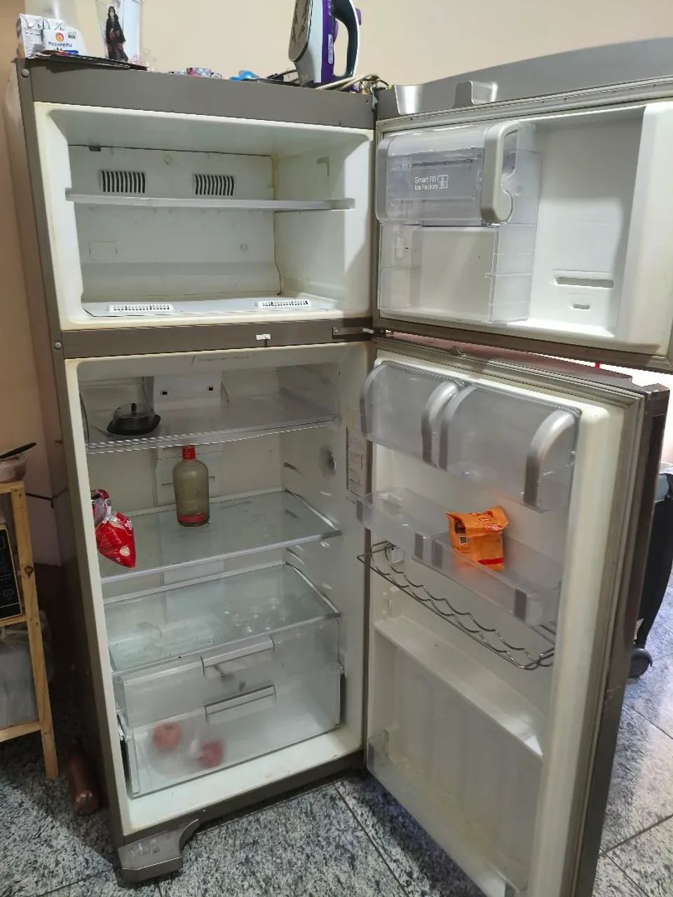 Geladeira com defeito  - Foto 4