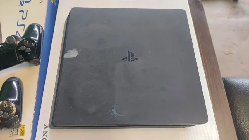 Ps4 slim - hd 1 tb com 2 jogos