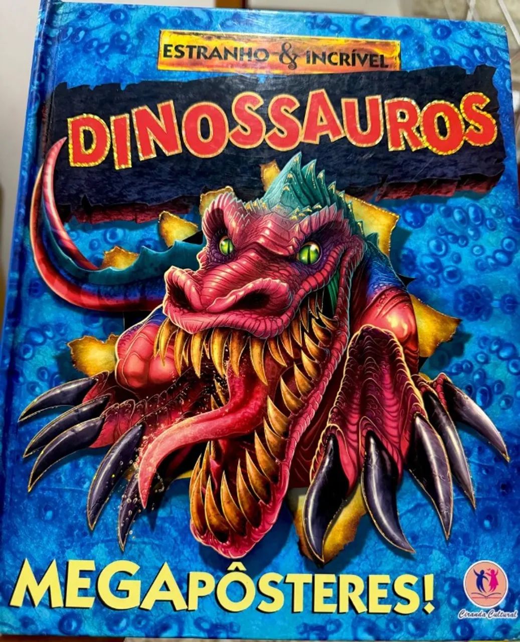 Estranhos e Incríveis Dinossauros - Mega Pôsteres