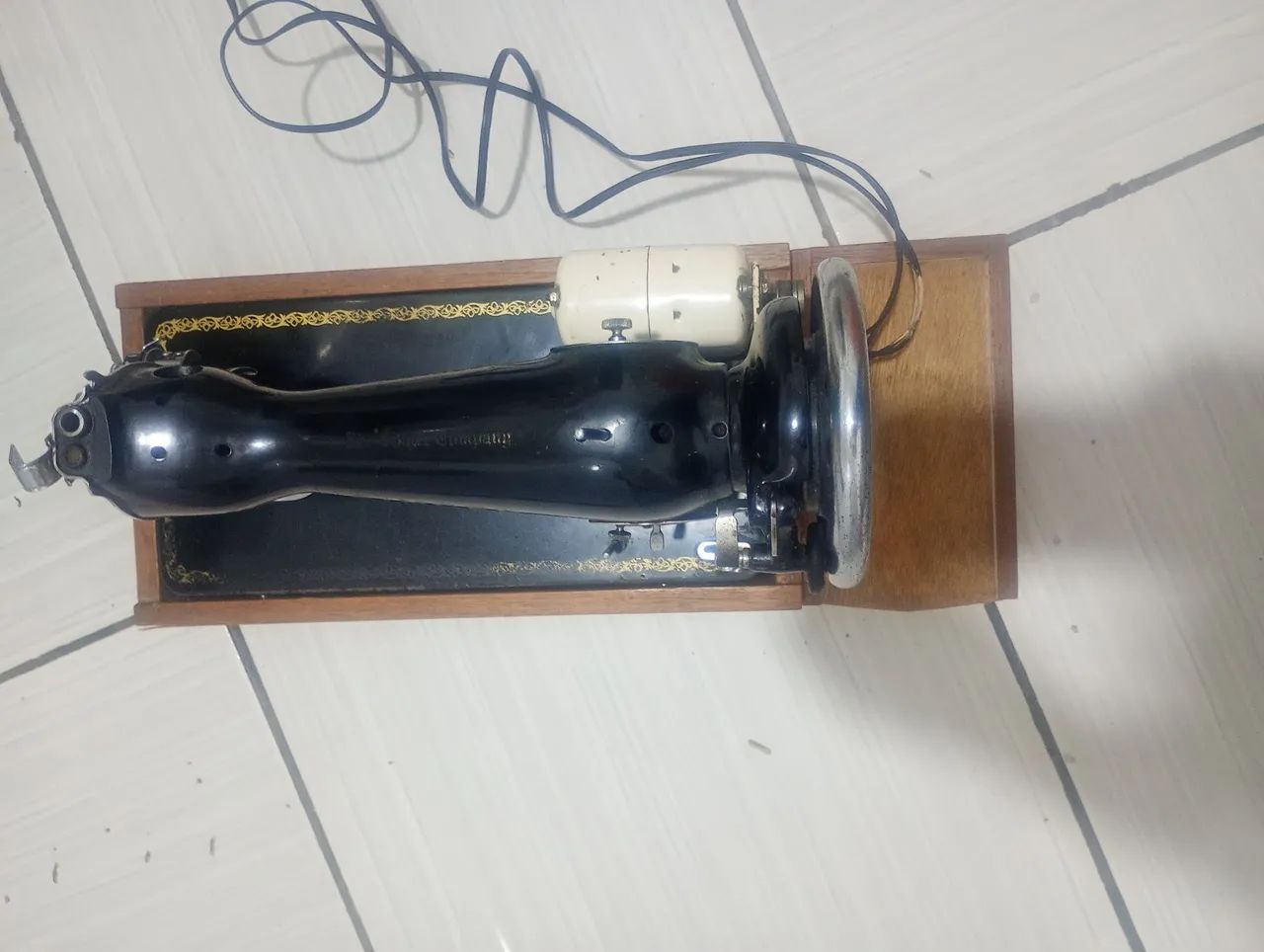 Máquina de costura singer - Foto 4
