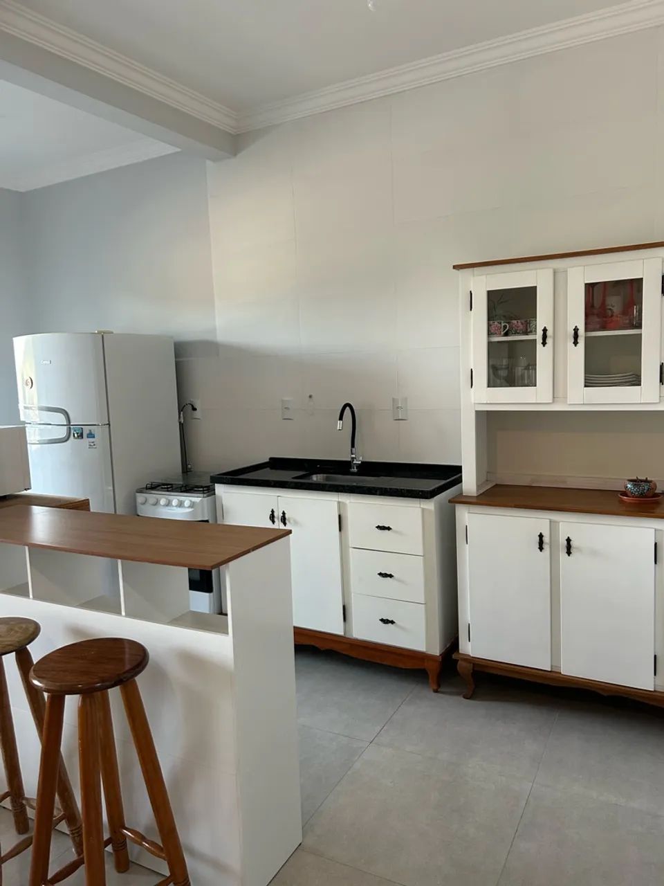 STUDIO 40M² COM SACADA E CHURRASQUEIRA | RIBEIRÃO DA ILHA - Foto 5