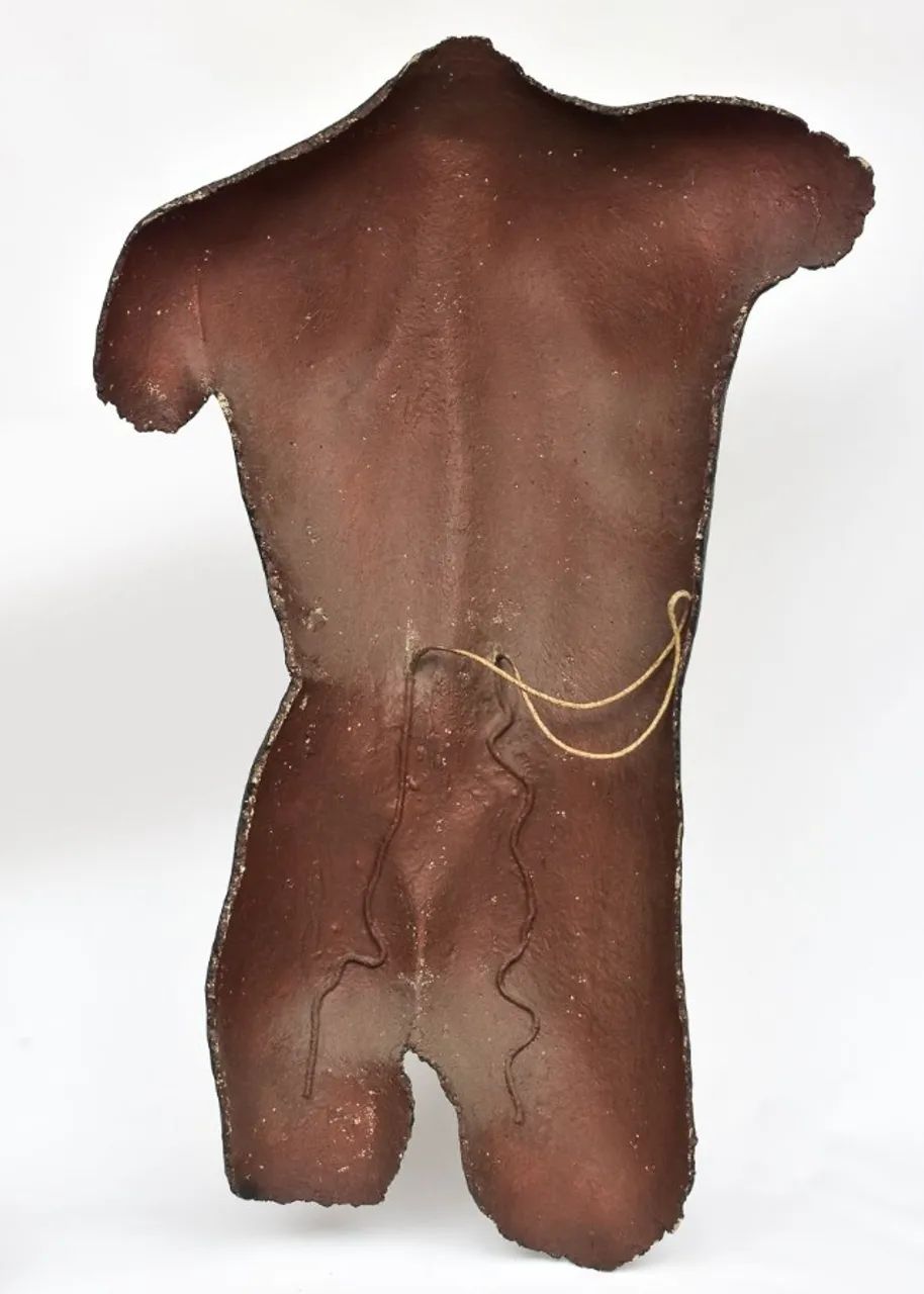 torso masculino em fibra para pendurar na parede - Foto 2