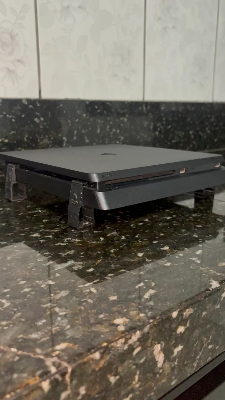 Ps4 slim 1TB completo  - Foto 2