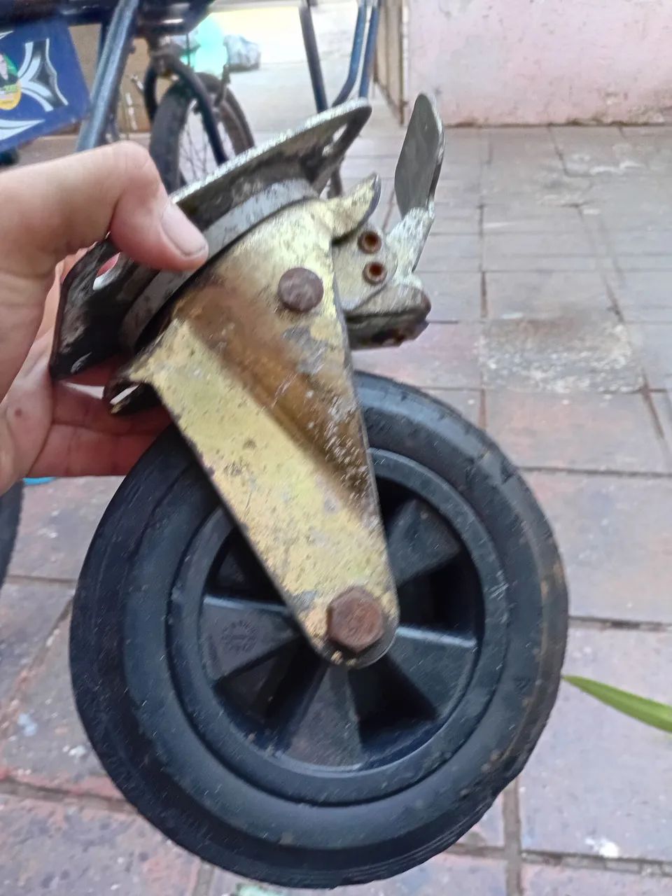 Pneu (carrinho) - Foto 4
