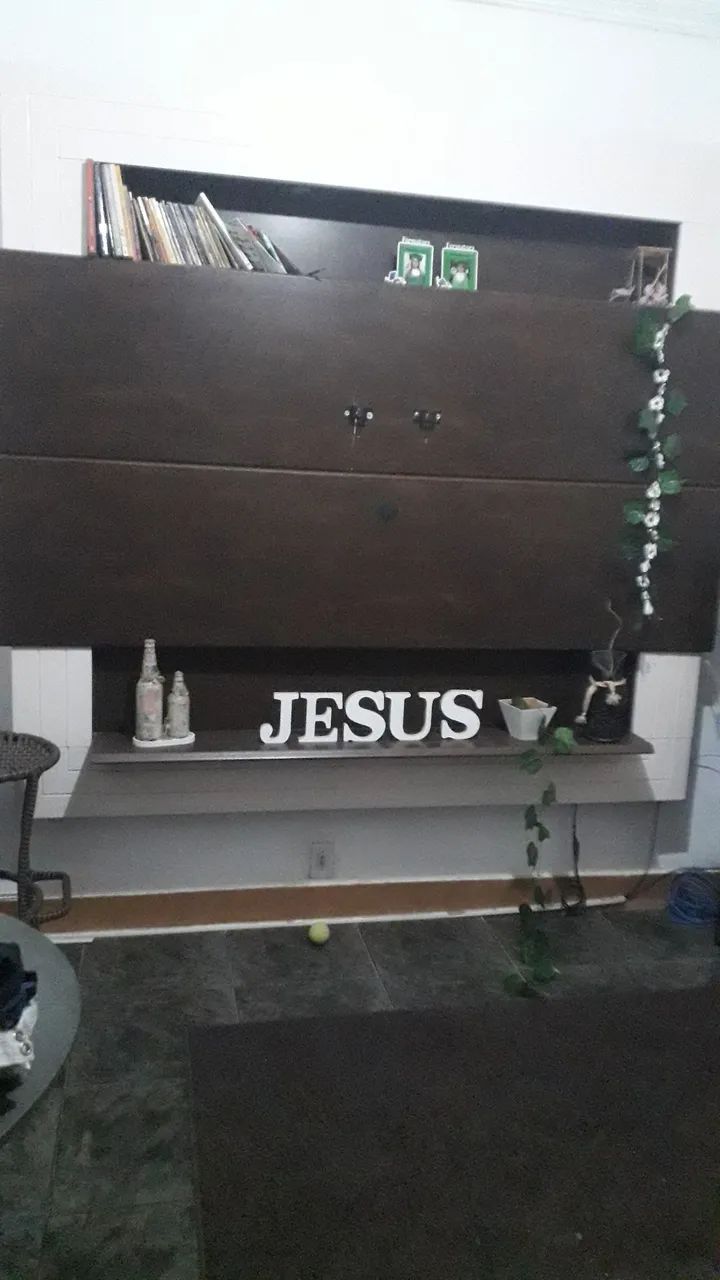 Painel TV 75 a 80 polegadas com luzes de led 