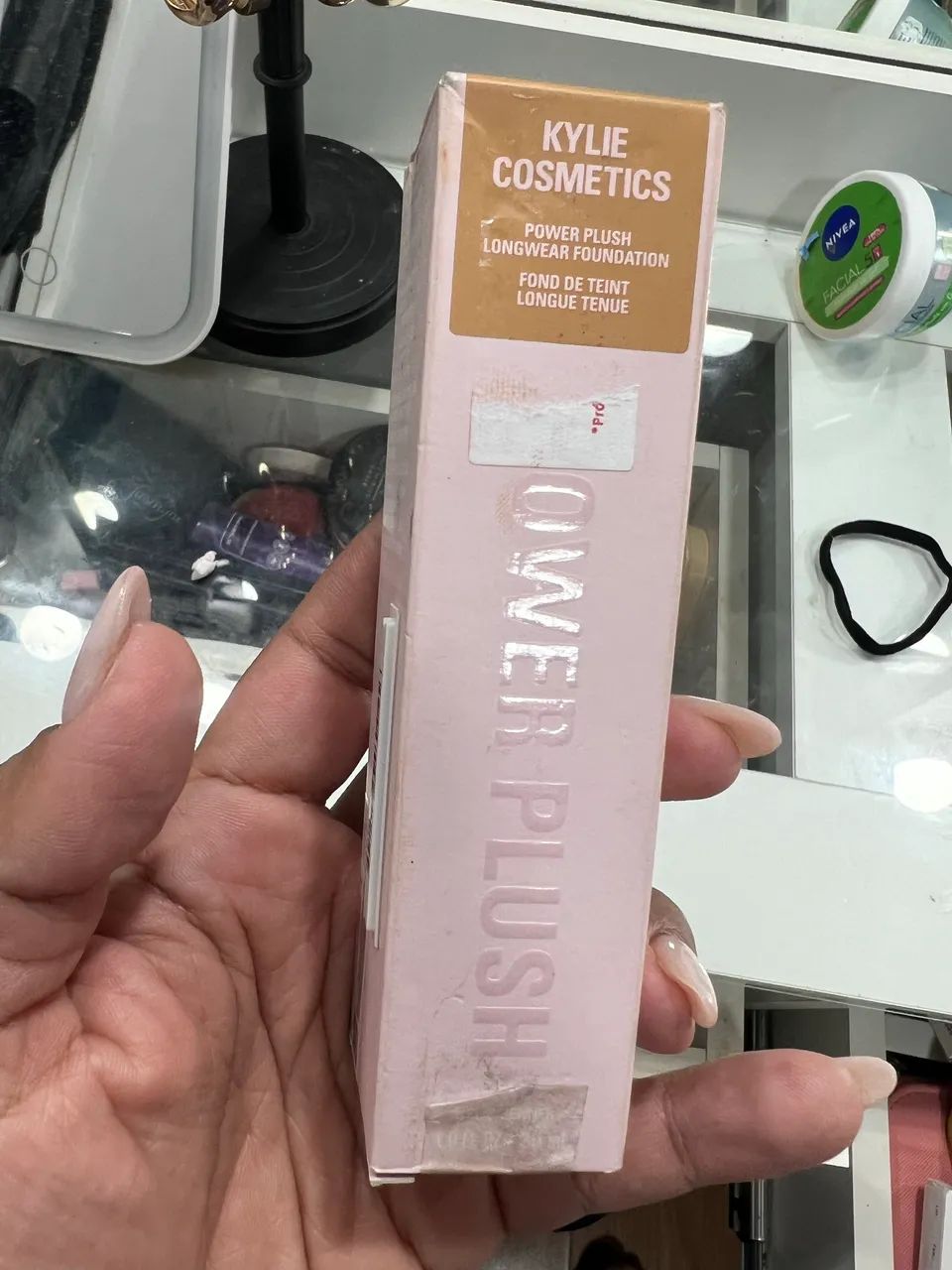 Base importada kylie jenner cor 6W Lacrada