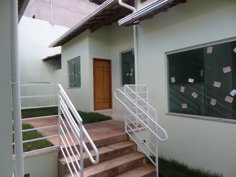 Casa geminada 2 quartos à venda- Jaqueline