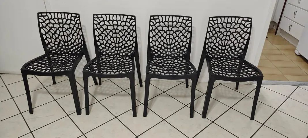 Cadeiras Plásticas modernas