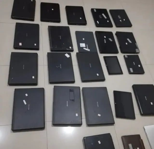 Parte 2/2 - Lote 23 notebooks 