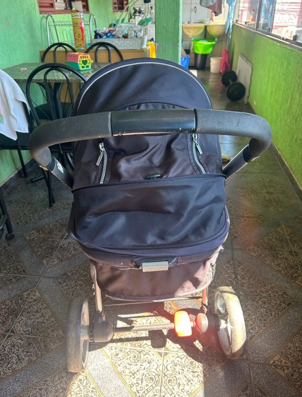 Carrinho de bebê kiddo 