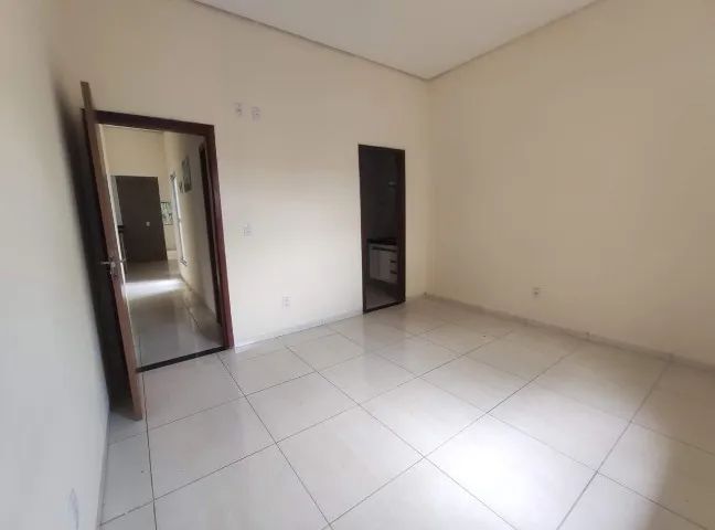 Casa em Guaraí ampla com 3/4, área de lazer e Piscina - Foto 2