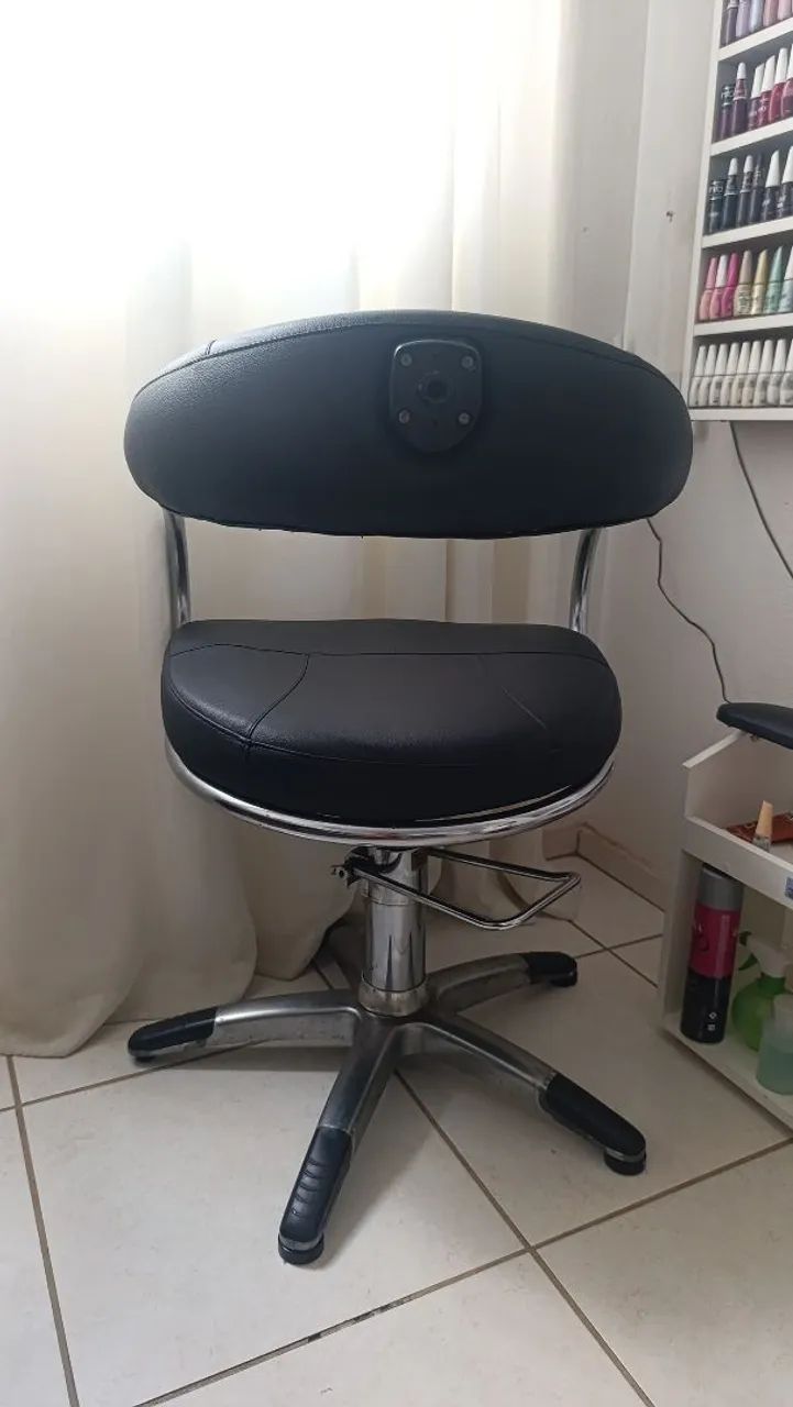 Vende - se cadeira hidráulica 