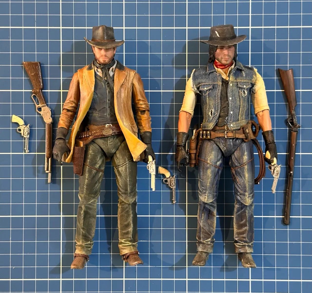 Arthur Morgan e Jhon Marston Custom - neca 