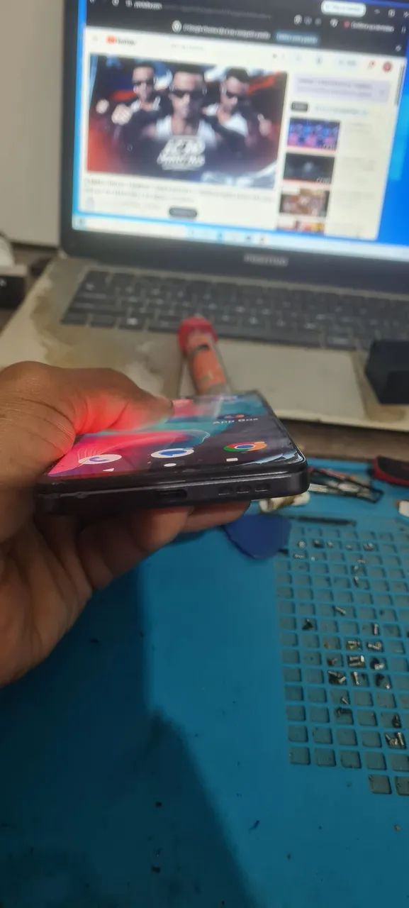 MOTOROLA GO4S