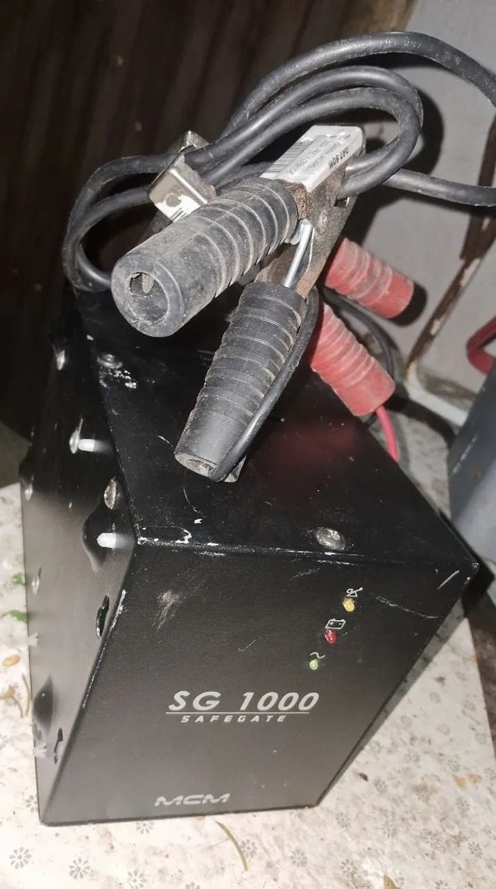 Nobreak MCM modelo SG1000 SafeGate.  - Foto 5