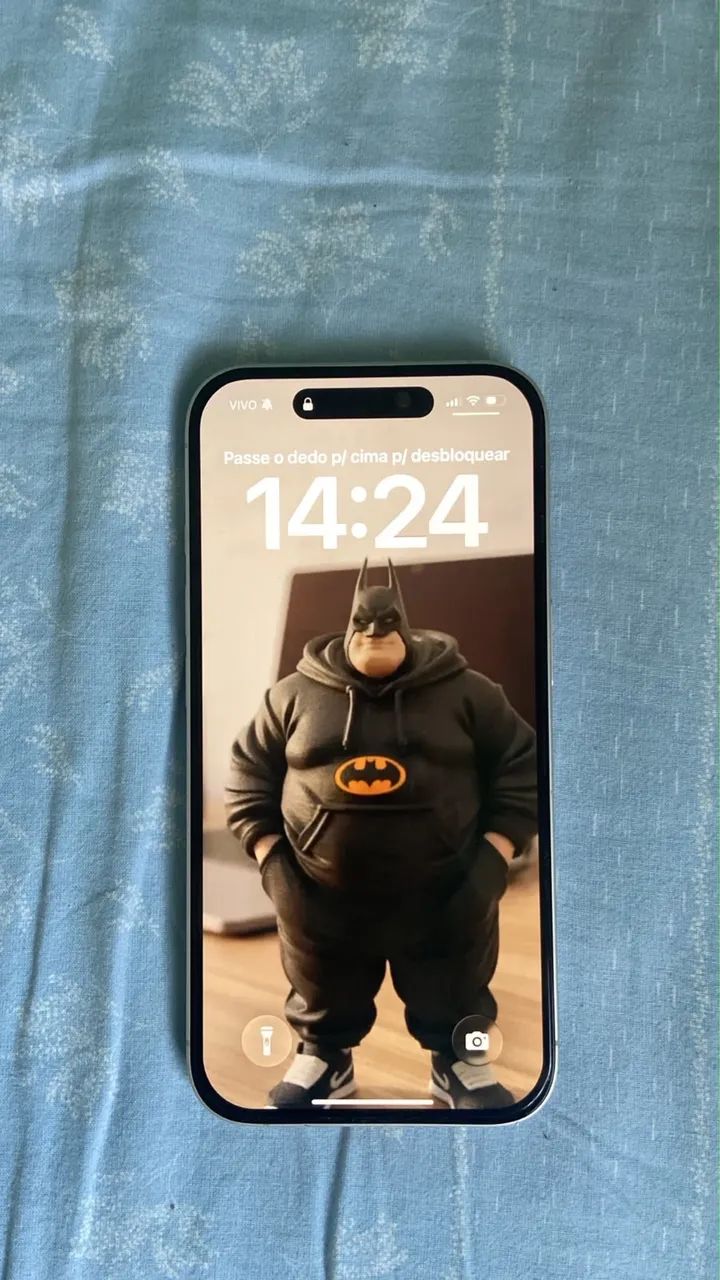 iPhone 16 leia