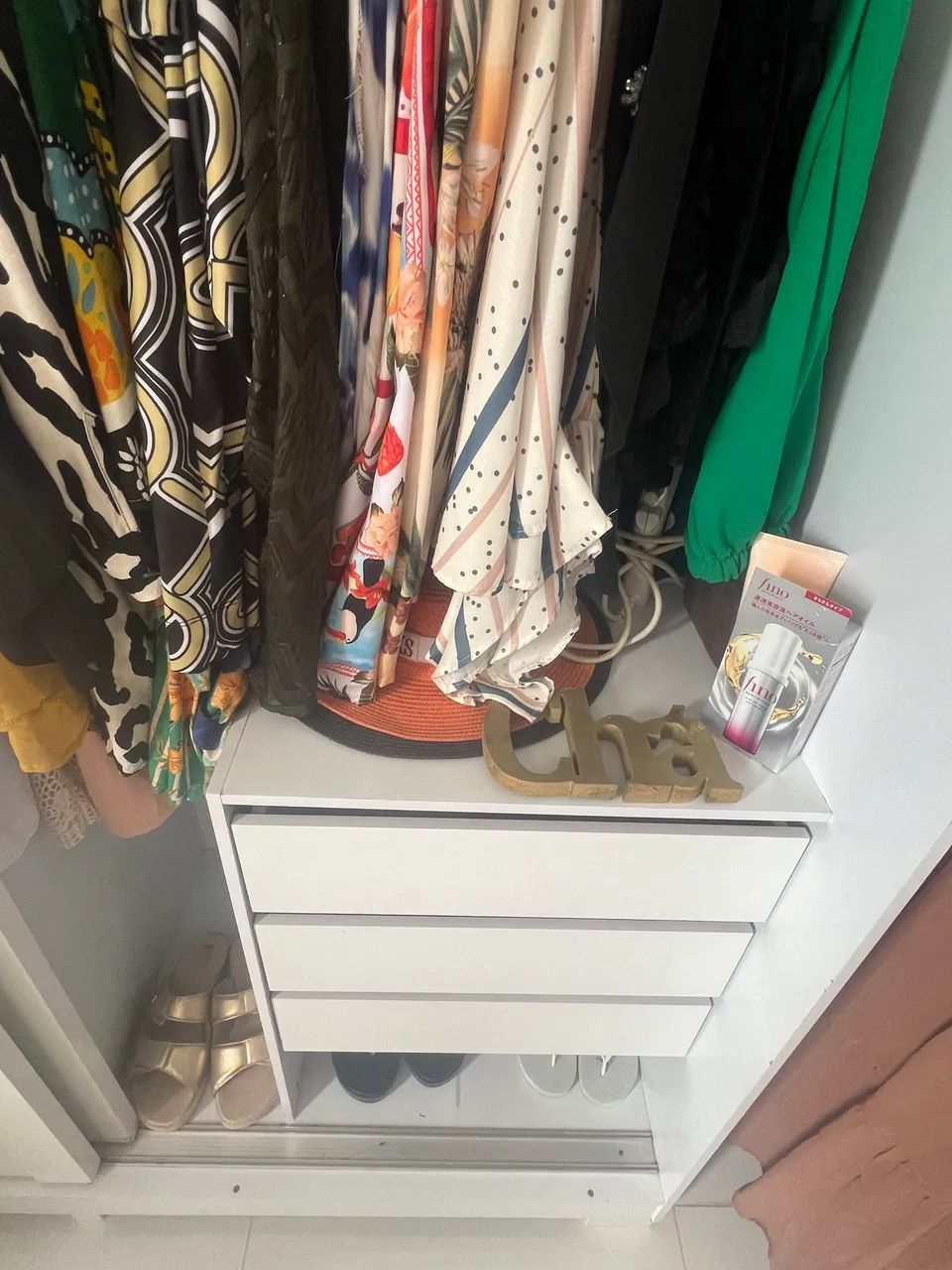 Guarda Roupas com Espelho Semi Novo - Foto 5