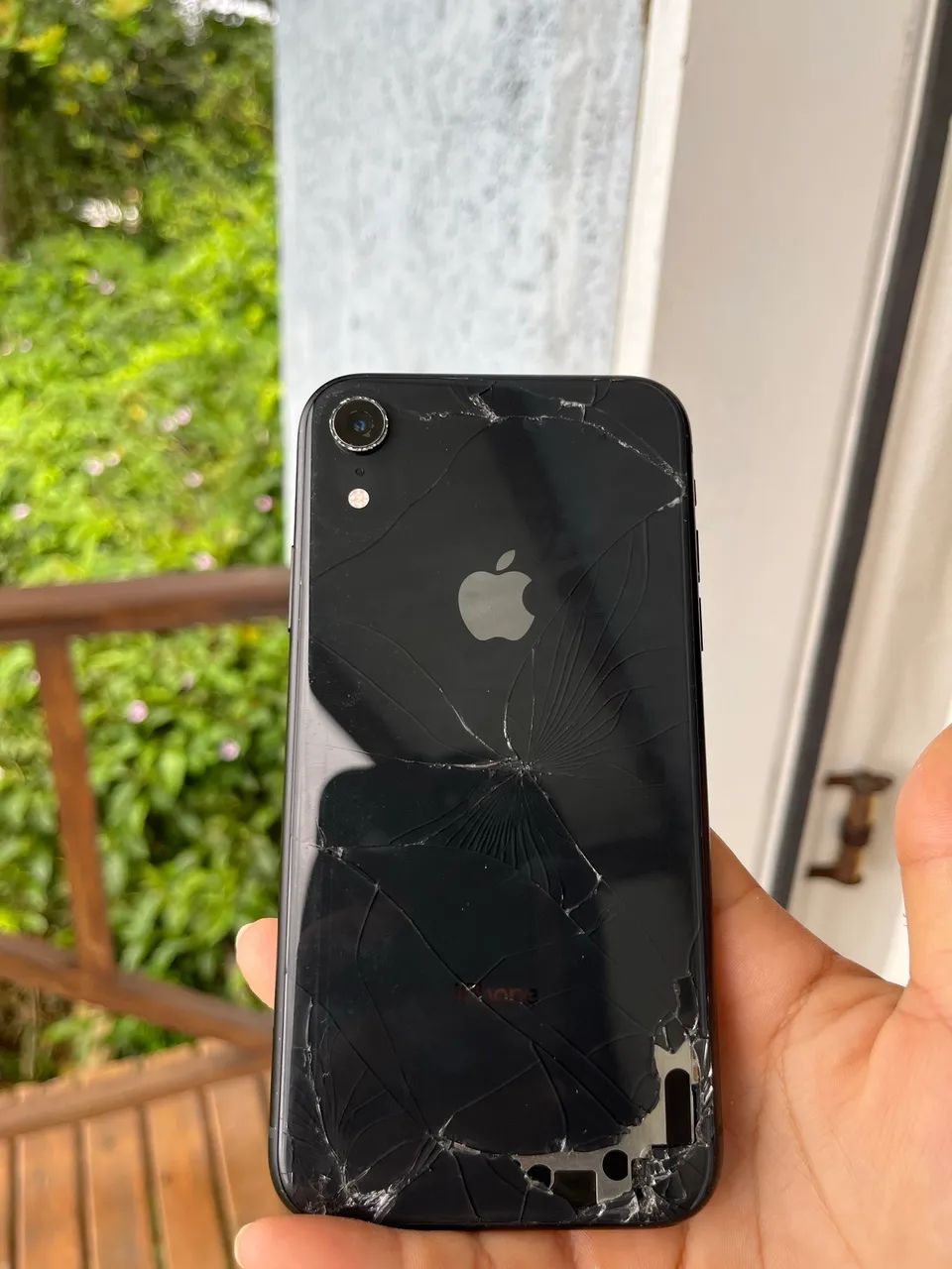 Vendo iPhone XR  - Foto 2