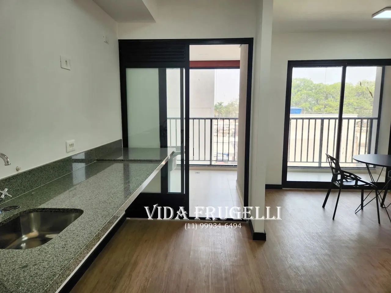 Apartamento de 46m² novo, com 2 quartos e varanda envidraçada. Pinheiros  SP