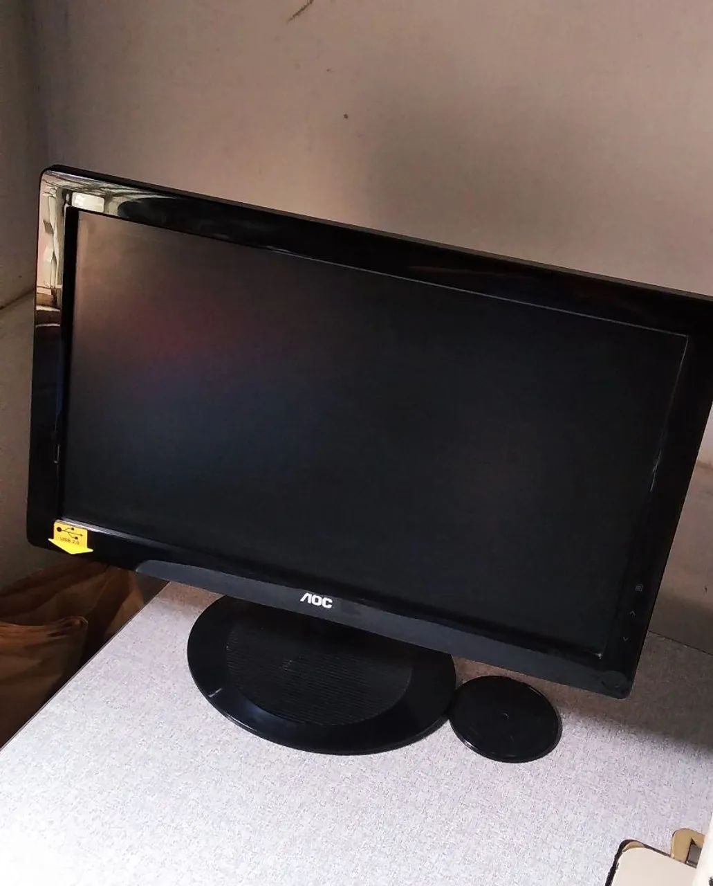 Monitor VGA DVI 18 polegadas,para computador Pc 