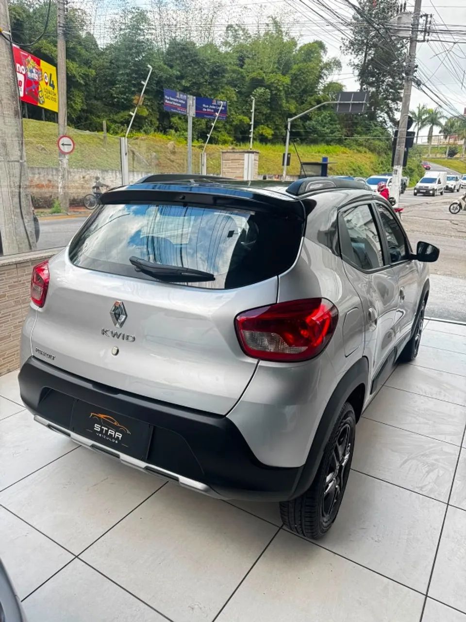 Renault Kwid Outsider 1.0 Flex 12V 5P Mec. 2021 - Foto 4
