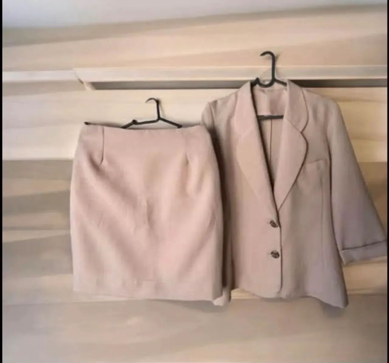 CONJ. FEM. - BLAZER C/ SAIA - Foto 4