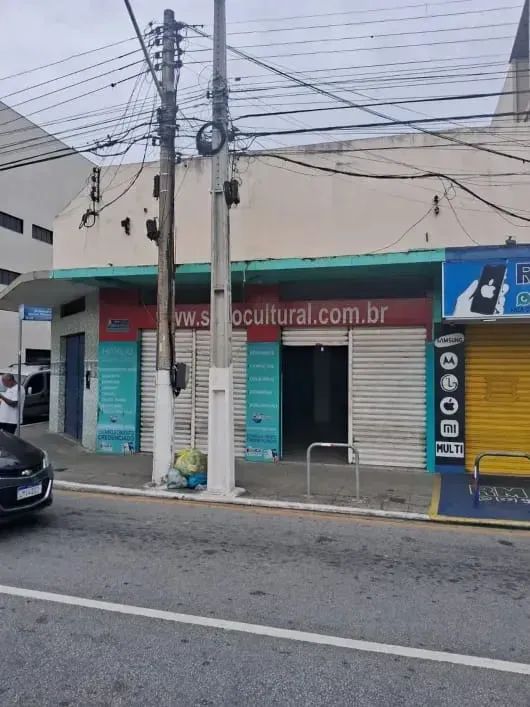 Imóvel para aluguel possui 100 metros quadrados em Centro - Macaé - RJ - Foto 2