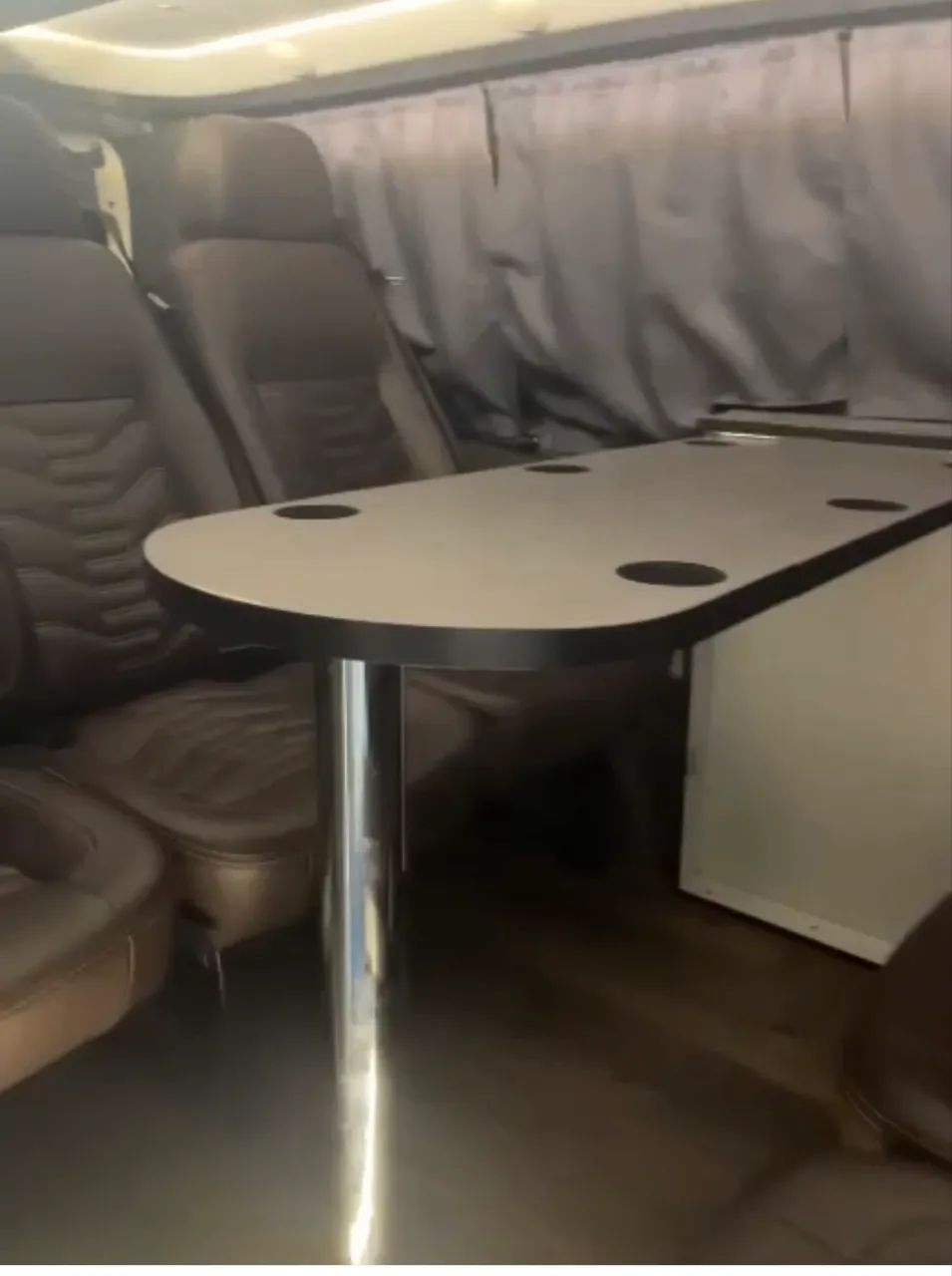 Limousine Van Executiva  ALUGUEL  - Foto 4