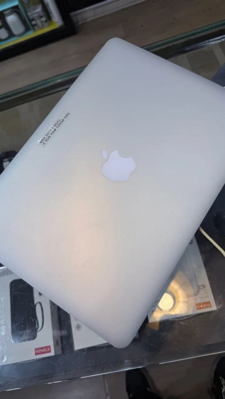 MacBook Air de 13 polegadas (2017) i5 dual-core 8 GB RAM Intel HD Graphics 6000 - Foto 3