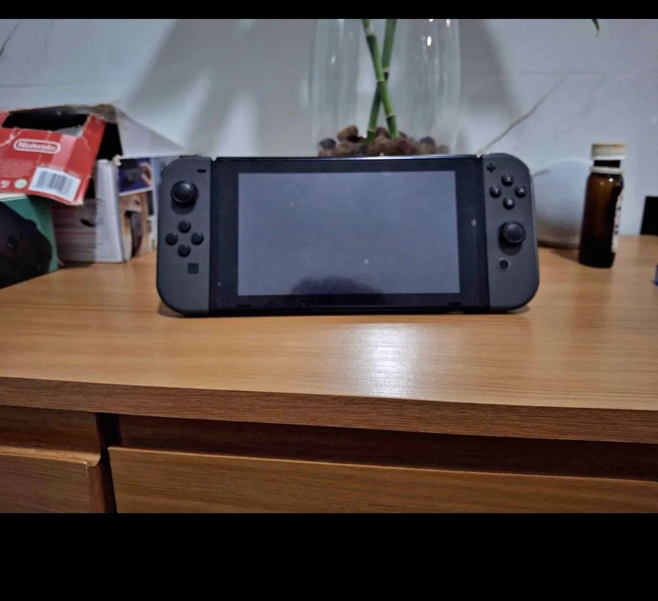 Nitendo switch semi novo 1300 