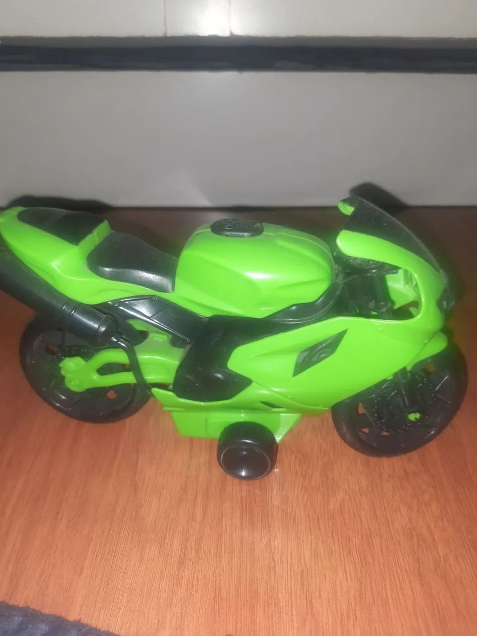 Moto infantil verde