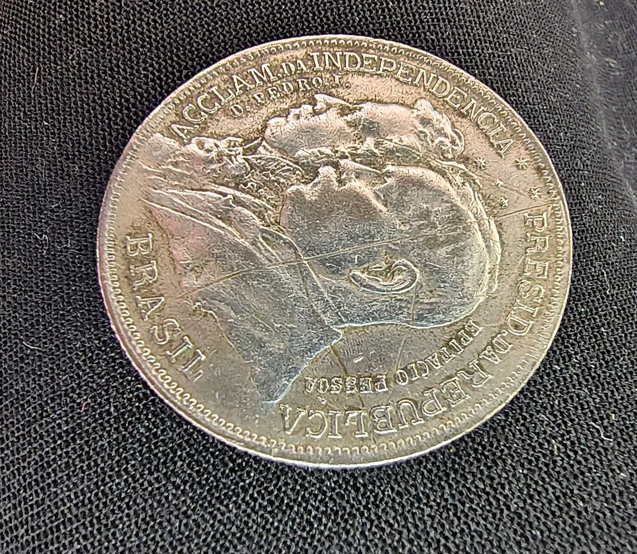 Moeda Brasil 2000 reis 1922 centenário da independência  - Foto 3