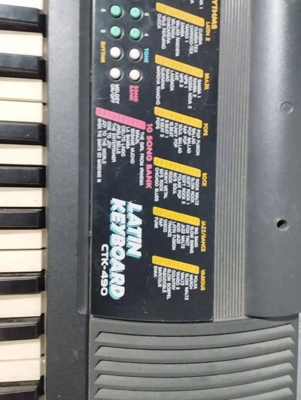 Teclado Musical Casio CTK-490 Usado - Foto 4