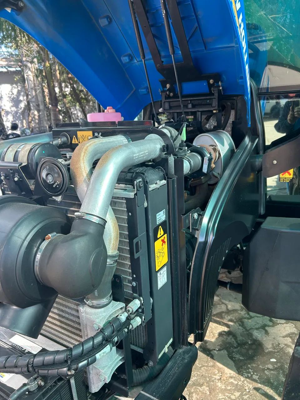 Trator New Holland 80 cv com redutor e reversor - Foto 3