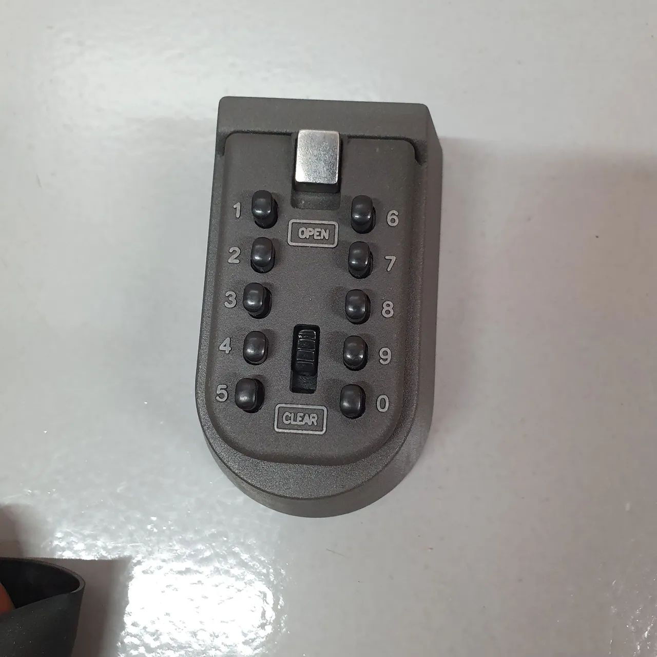 Caixa de metal para Chave com senha fixado na parede. - Foto 2