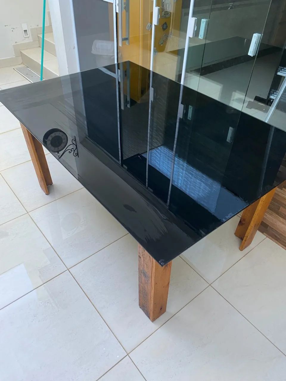 Mesa madeira e tampo de vidro  - Foto 4