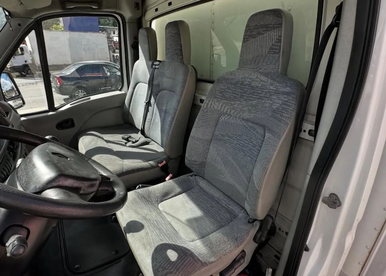 RENAULT MASTER 2.5 baú 2011 - Foto 4